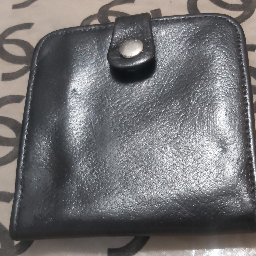 Vintage Caviar Leather Wallet